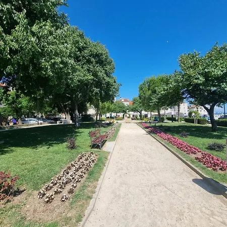 La Me Daire Kastela