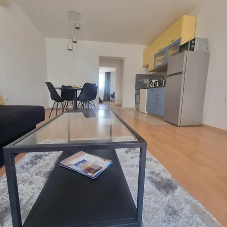 La Me Apartment *